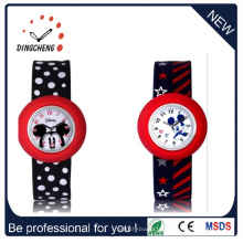 Montre bracelet en silicone à quartz imperméable à l&#39;eau Slip Kids (DC-1052)